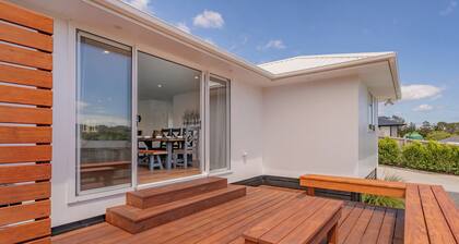 Greenhills Charmer - Coromandel Town Holiday Home