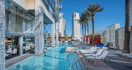 Sex, Drugs & Rock n' Roll Suite - Award Winning! - Palms Resort - 37th Floor