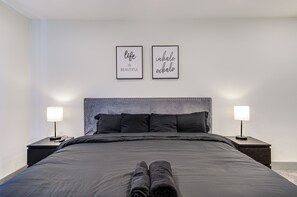 1 bedroom, desk, iron/ironing board, free WiFi