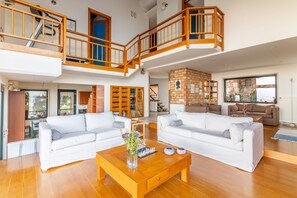 Villa | 4 slaapkamers, een bureau