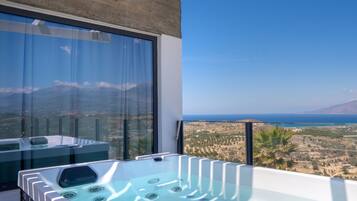 Villa | 4 bedrooms, soundproofing