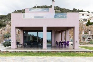 Casa | 4 quartos, acesso à internet de alta velocidade
