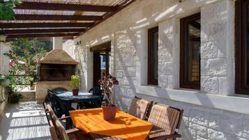 4 habitaciones y acceso a internet