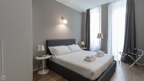 4 bedrooms, bed sheets - Porta Vittoria apartments by Rentopolis (Milan)