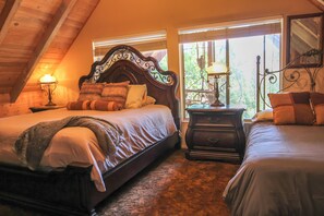 5 bedrooms, free WiFi, bed sheets