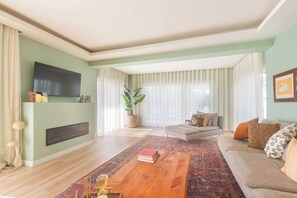 TV, offices