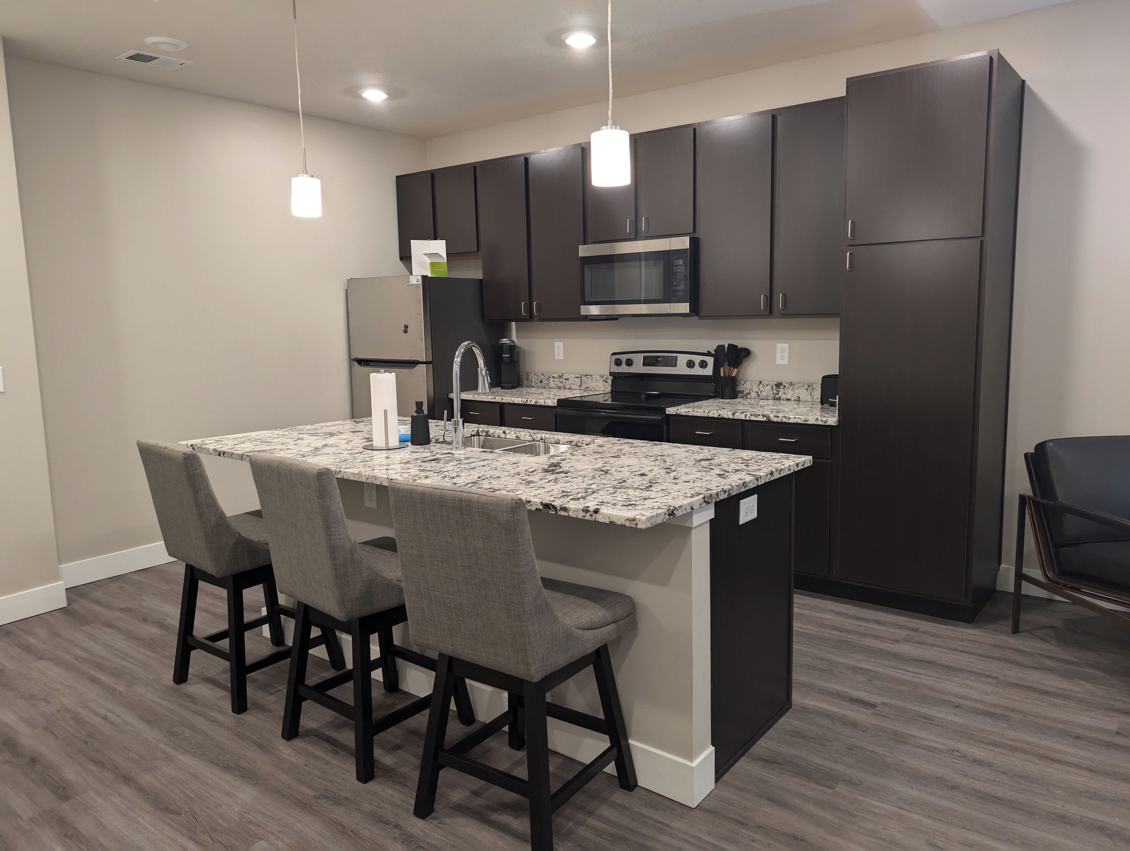 Microwave, oven, stovetop, dishwasher