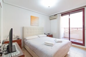 3 habitaciones, tabla de planchar con plancha y wifi gratis