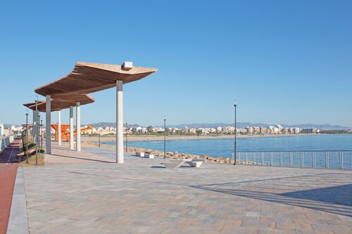 Global Properties: Apartment in Puerto de Sagunto