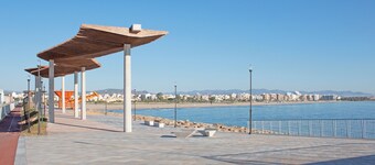 Global Properties: Apartment in Puerto de Sagunto