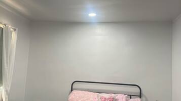 5 bedrooms, iron/ironing board, travel crib, WiFi