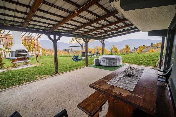 Outdoor dining
