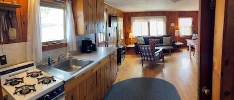 Fridge, microwave, oven, coffee/tea maker