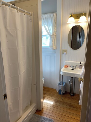 Captain's Quarters - Seaside Suite on Popham Beach!