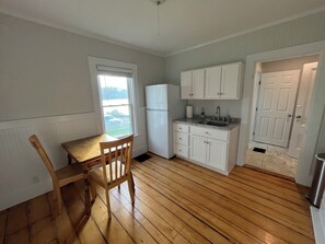 Fridge, microwave, coffee/tea maker, toaster