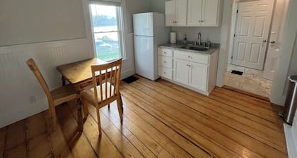 The Porthole - Seaside Suite on Popham Beach!