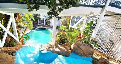 Oceanic Escape: 50m to beach