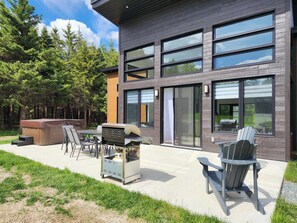 Outdoor dining - Ô paradis Spa&Massage (Weedon)