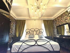 1 chambre, coffres-forts dans les chambres, bureau