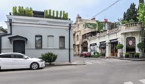 Exterior - Luxury Home in Old Tbilisi with Terrace (Tbilisi)