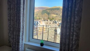 Comfort Double Room, Mountain View - Ferndene Guest House (Keswick)