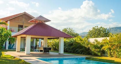 Villa Mercedes · Pool + Mountain Views | Ocoa Bay
