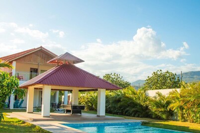 Villa Mercedes · Pool + Mountain Views | Ocoa Bay
