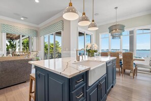 Interior - Best of both worlds! Luxury 6000+ sq ft Bay front home also next to Beach (Bradenton Beach)
