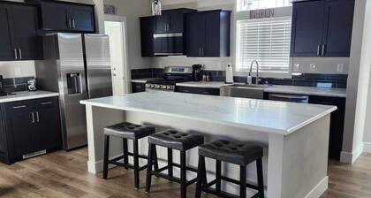 Newly Constructed w/views 3-bedroom house on 3 Acres with WiFi in Pagosa Springs