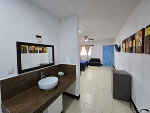 Double Room | Bathroom