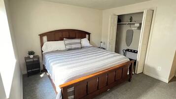 3 bedrooms, iron/ironing board, free WiFi, bed sheets