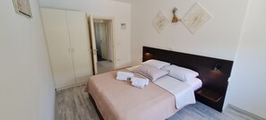 4 sovrum, strykjärn/strykbräda, wi-fi och sängkläder