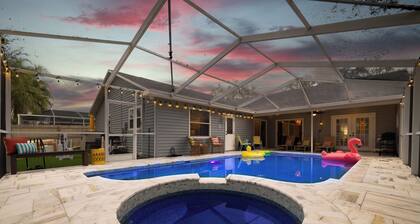 NEW~Sunset Cove Retreat~Heated Pool~Spa~Pool Table