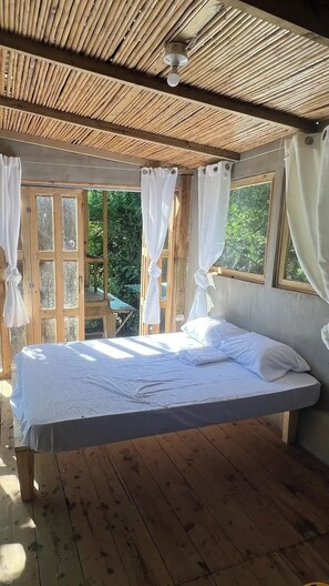 1 camera, Wi-Fi, lenzuola