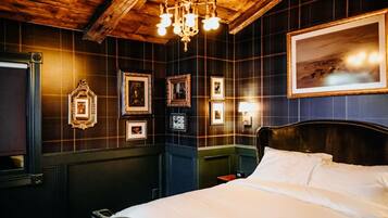 8 chambres, fer et planche à repasser, Wi-Fi, draps fournis