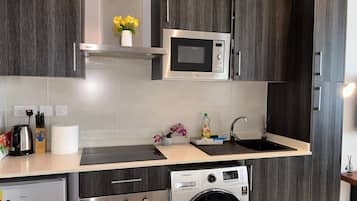 Oven, stovetop