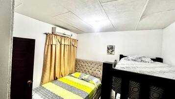 2 soverom, strykejern/-brett, wi-fi og sengetøy