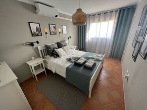 2 soverom, strykejern/-brett, wi-fi (inkludert) og sengetøy