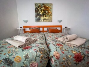 1 chambre, fer et planche à repasser, accès au Wi-Fi (inclus)