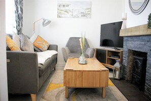Smart TV, fireplace, video games, books