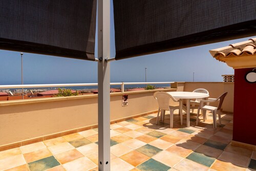 V8 – Luxurious villa for up to 10 people