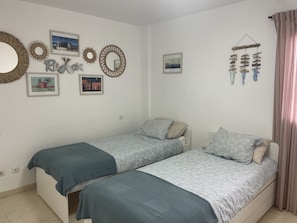 2 Schlafzimmer, Bügeleisen/Bügelbrett, kostenloses WLAN, Bettwäsche