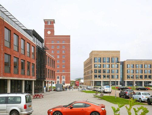 Bay Campus