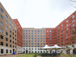 ด้านหน้าที่พัก