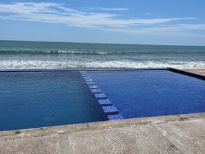 Pool - Live in a 2 story condo in Cerritos Beach in Mazatlán  (Mazatlán)