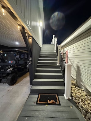 المنطقة المحيطة بالمنشأة