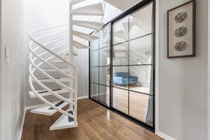 Interior - Charming townhome in Redondo Beach (Redondo Beach)