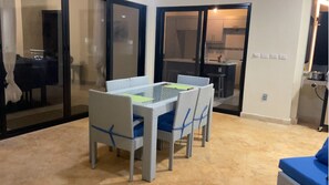 Dining - Luxurious villa in Casa Linda _ Cabarete/Sosua_Puerto Plata

 (Sosúa)