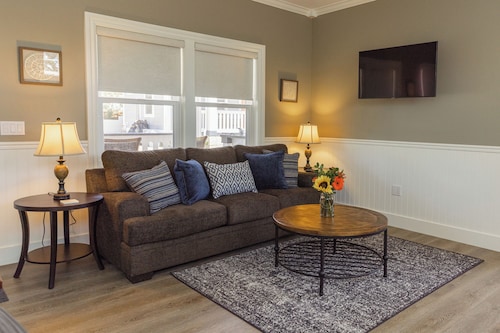 Bungalow #4 by Polo House and Bungalows
