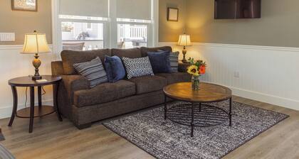 Bungalow #4 by Polo House and Bungalows